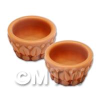 1/12th scale - Pair of Dolls House Miniature Terracotta Style Resin Flower Pots - Style 5