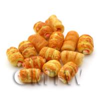 Dolls House Miniature Mini Puff Pastry Sausage Roll 