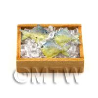 3 Dolls House Miniature Fish With Ice In A Crate (FSHB15)