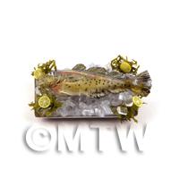 1 Dolls house Miniature Fish With Ice on a Tray (FSHT26)